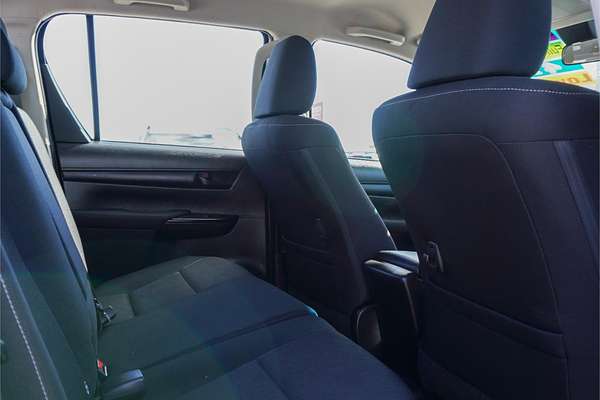 2020 Toyota Hilux SR GUN126R 4X4