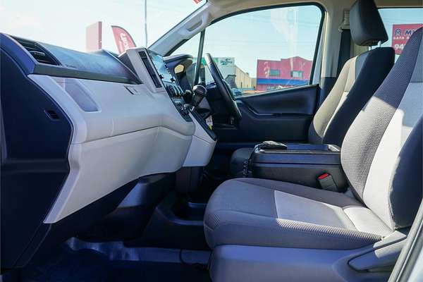 2023 Toyota Hiace Commuter GDH322R
