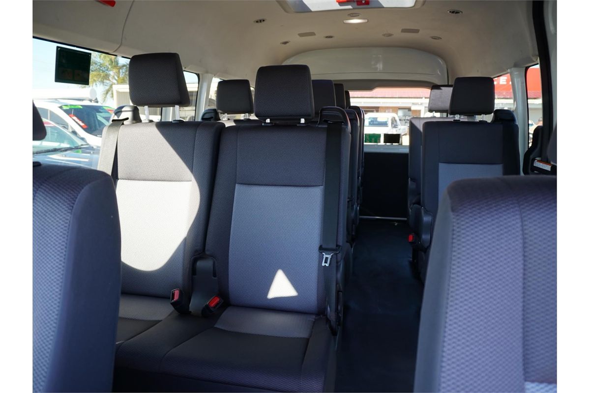 2023 Toyota Hiace Commuter GDH322R