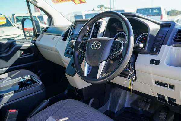 2023 Toyota Hiace Commuter GDH322R