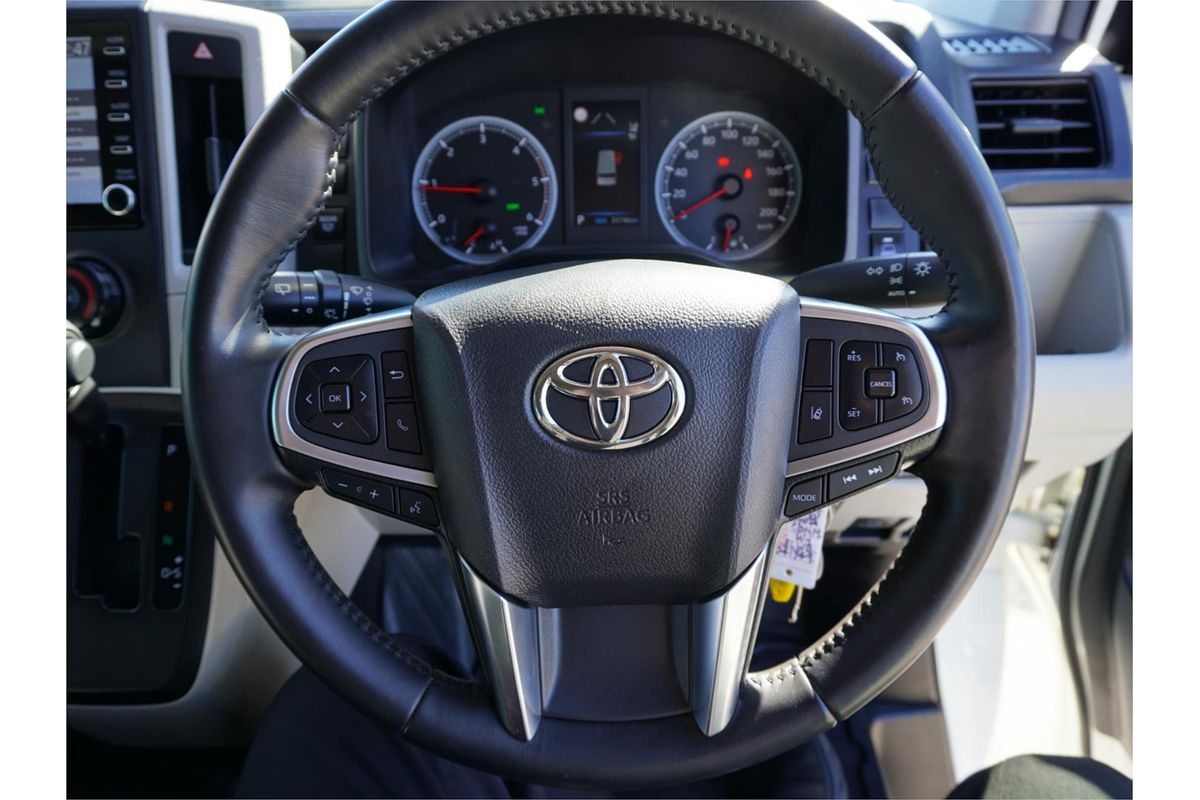 2023 Toyota Hiace Commuter GDH322R