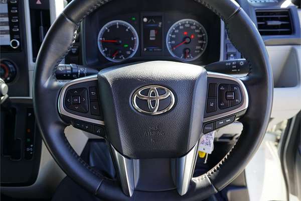 2023 Toyota Hiace Commuter GDH322R
