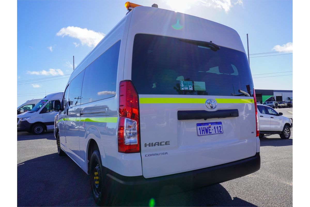 2023 Toyota Hiace Commuter GDH322R