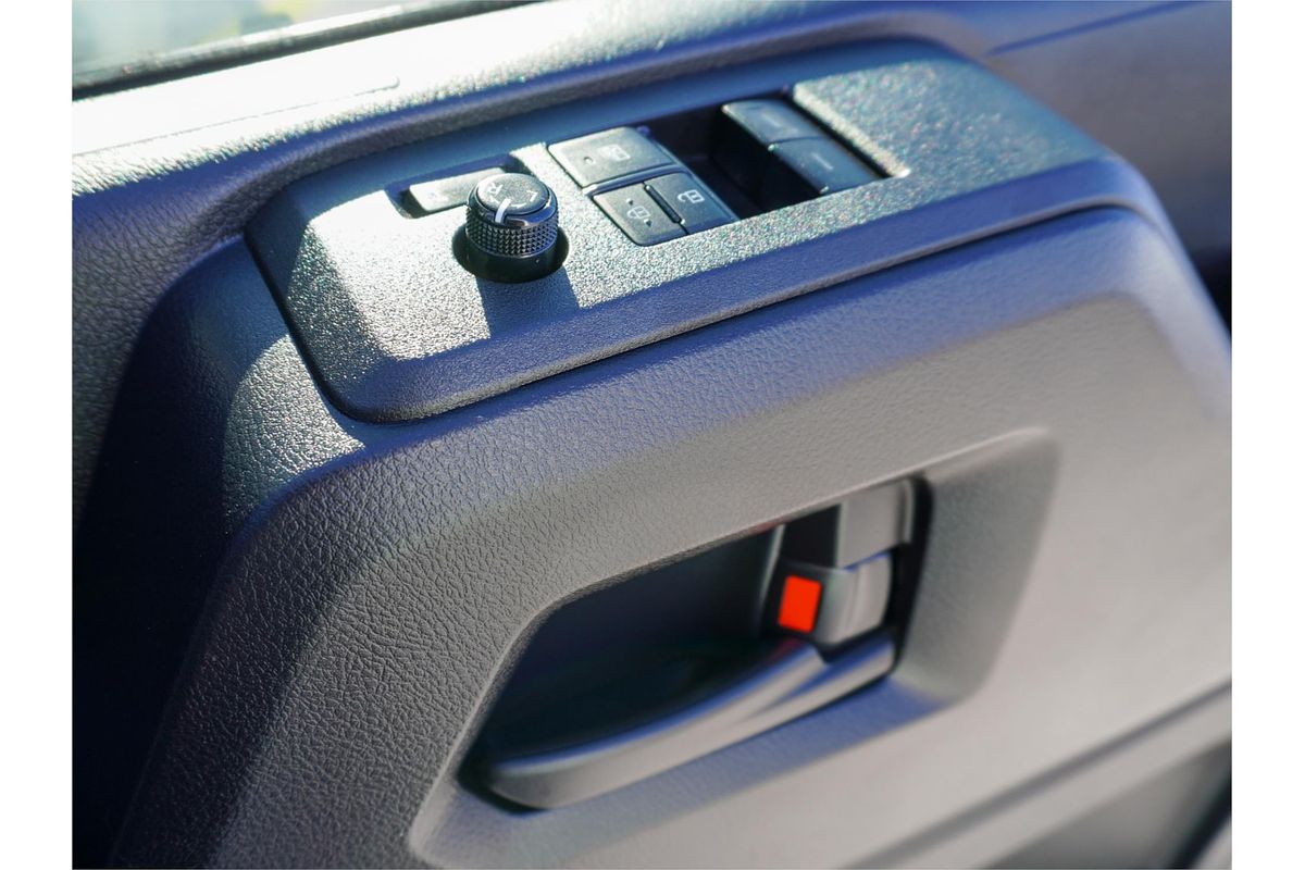 2023 Toyota Hiace Commuter GDH322R