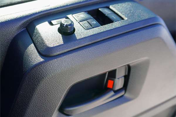 2023 Toyota Hiace Commuter GDH322R