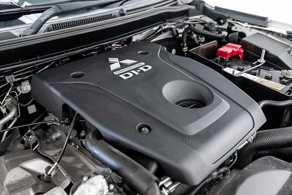 2020 Mitsubishi Triton GLX MR 4X4