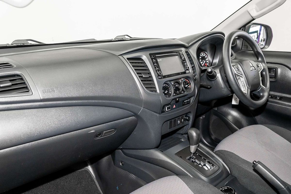 2020 Mitsubishi Triton GLX MR 4X4
