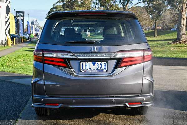 2016 Honda Odyssey VTi-L 5th Gen