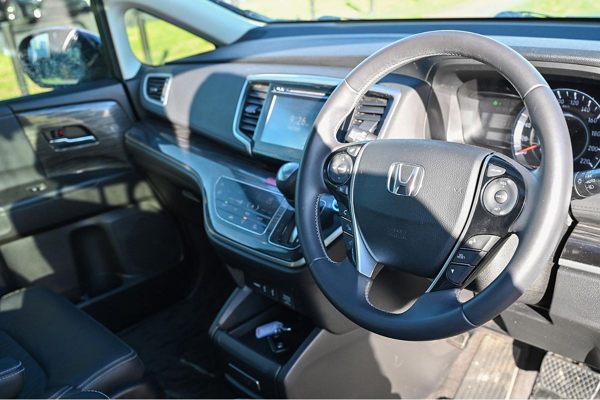2016 Honda Odyssey VTi-L 5th Gen