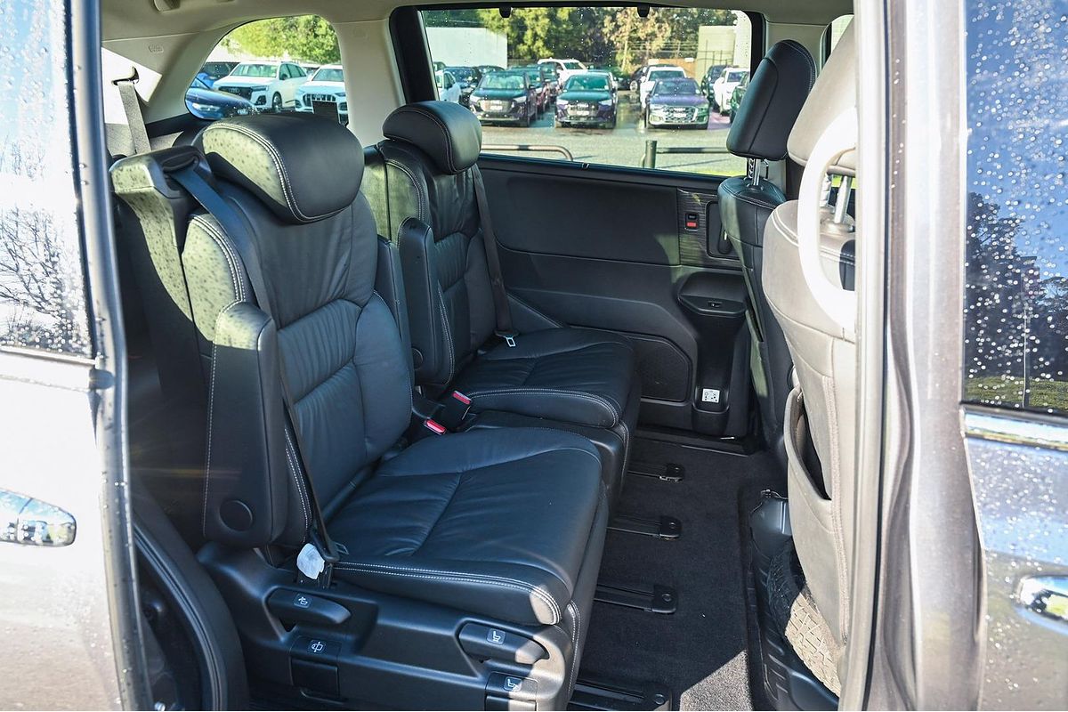 2016 Honda Odyssey VTi-L 5th Gen