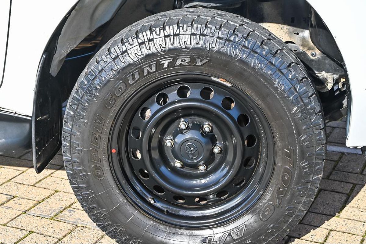 2020 Toyota Hilux SR GUN126R 4X4