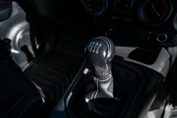 2020 Toyota Hilux SR GUN126R 4X4