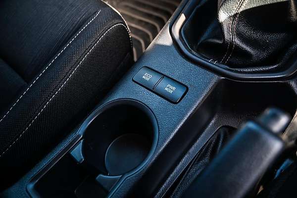 2020 Toyota Hilux SR GUN126R 4X4