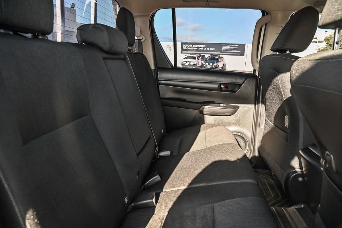 2020 Toyota Hilux SR GUN126R 4X4