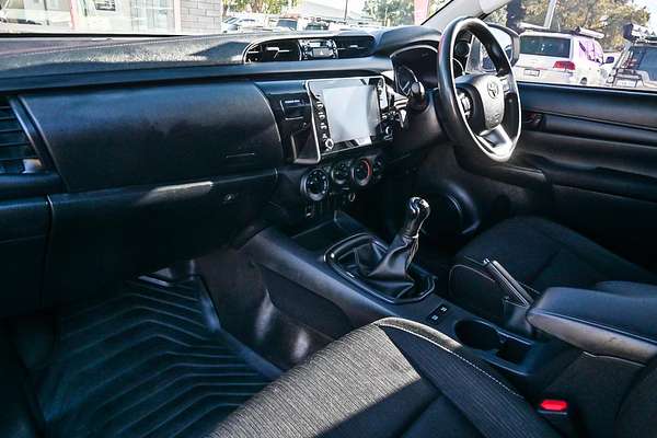 2020 Toyota Hilux SR GUN126R 4X4