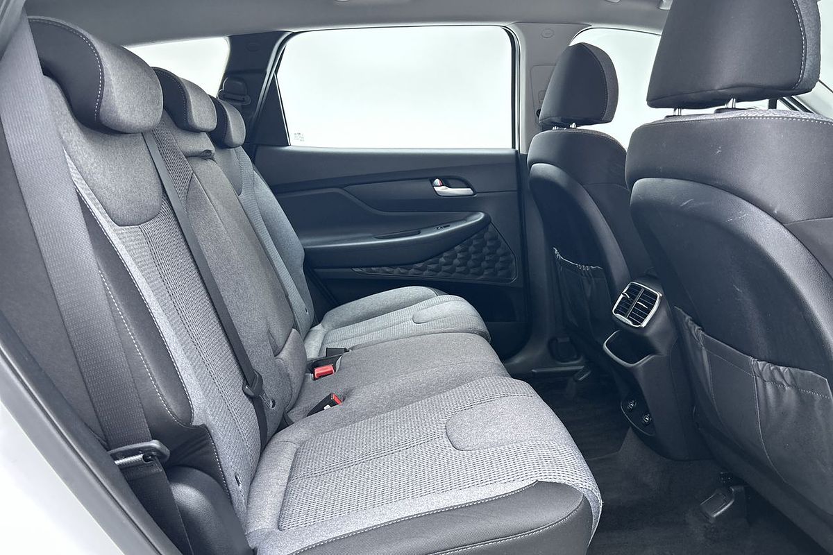 2021 Hyundai Santa Fe Active TM.V3