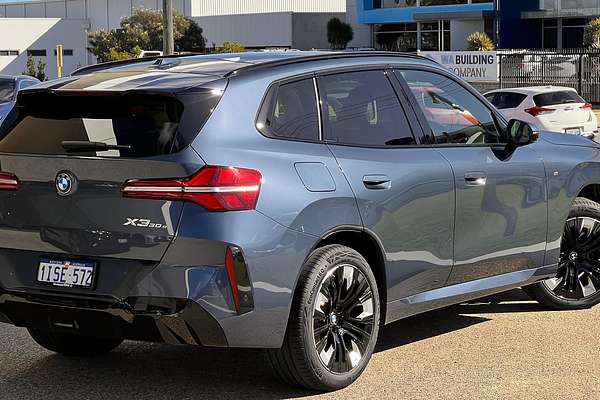 2025 BMW X3 30e xDrive G45