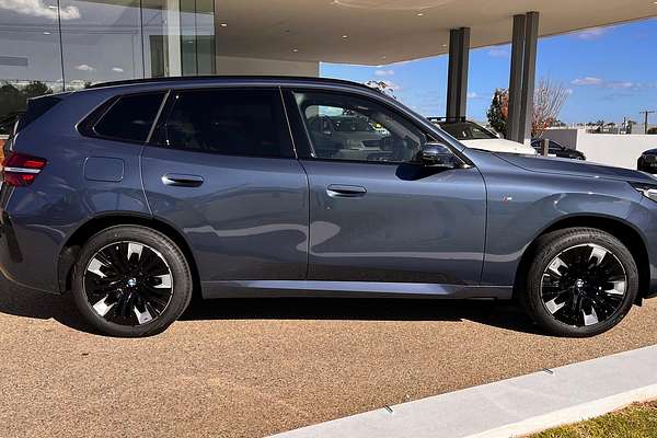 2025 BMW X3 30e xDrive G45