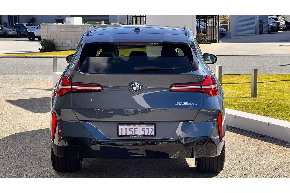 2025 BMW X3 30e xDrive G45