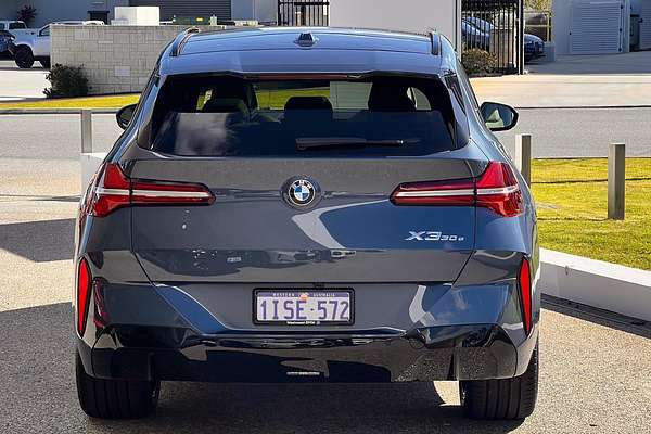 2025 BMW X3 30e xDrive G45