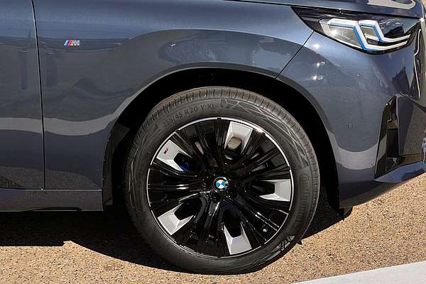 2025 BMW X3 30e xDrive G45