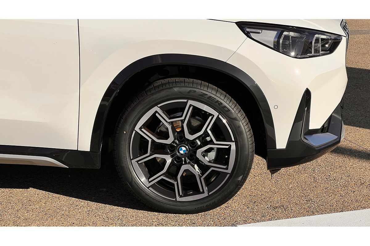 2025 BMW X1 sDrive18i U11