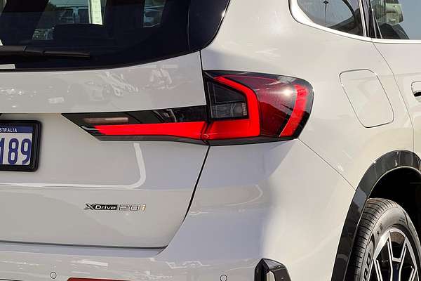 2025 BMW X1 sDrive18i U11
