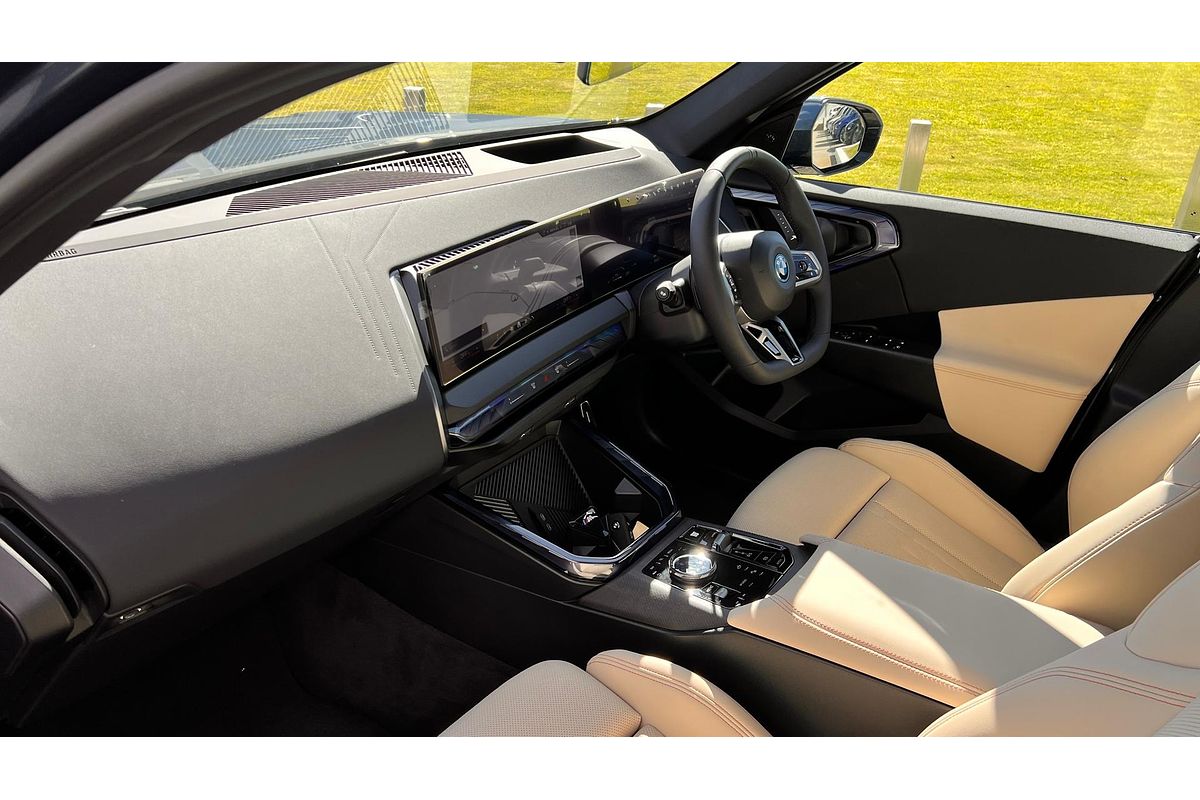 2025 BMW X3 30e xDrive G45