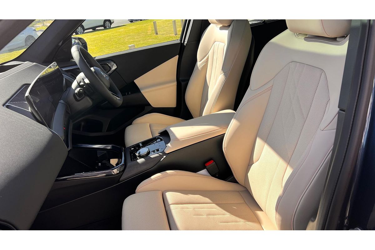 2025 BMW X3 30e xDrive G45