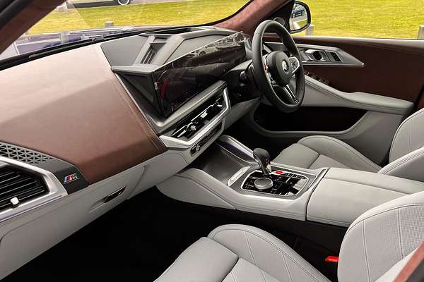 2025 BMW XM Label G09