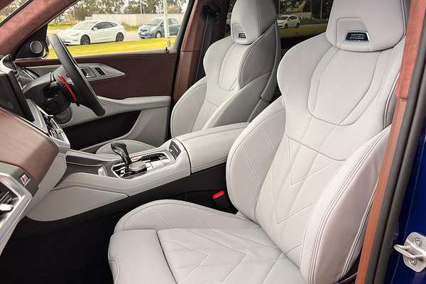 2025 BMW XM Label G09