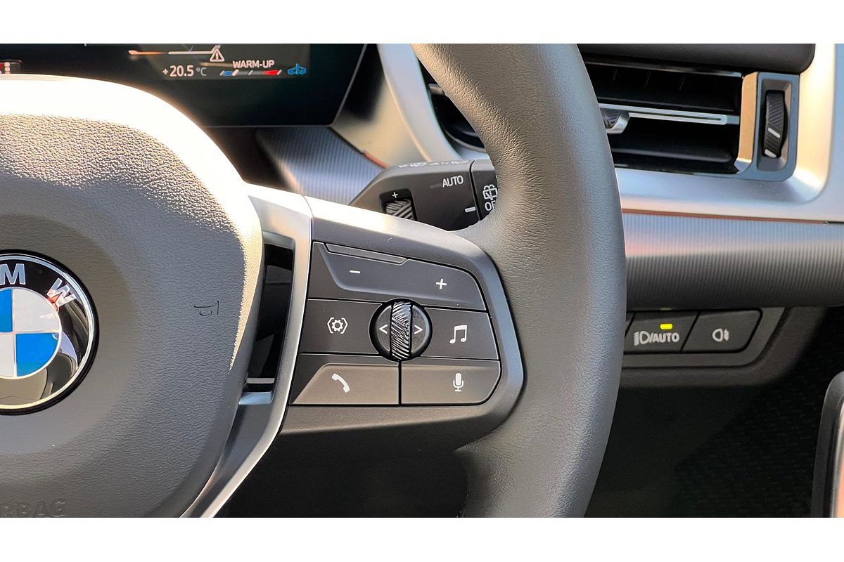 2025 BMW X1 sDrive18i U11