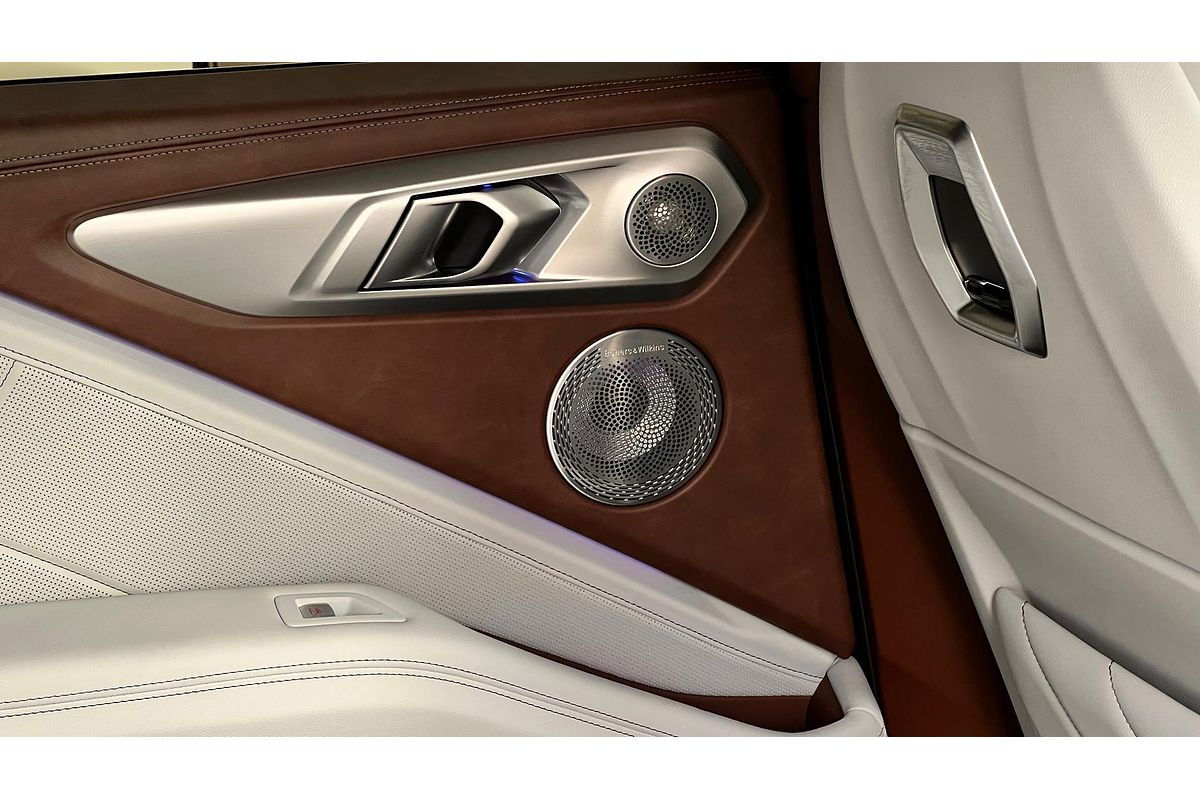 2025 BMW XM Label G09