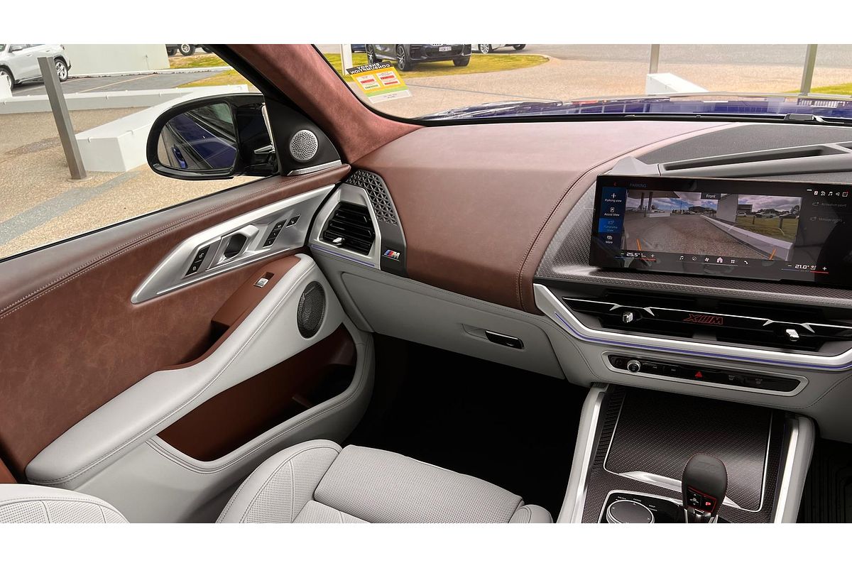2025 BMW XM Label G09