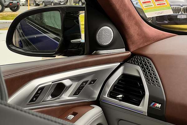 2025 BMW XM Label G09