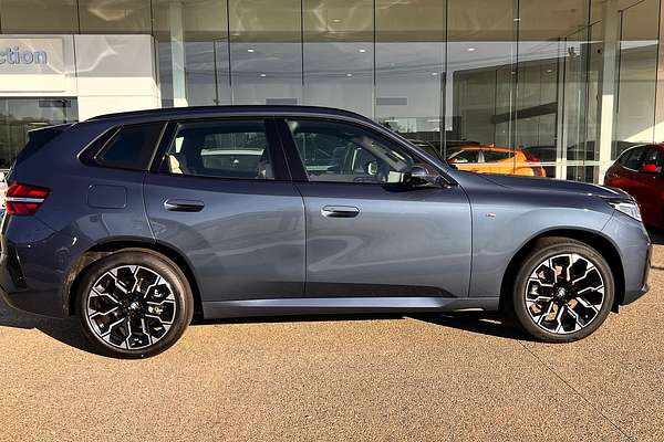 2025 BMW X3 20 xDrive G45