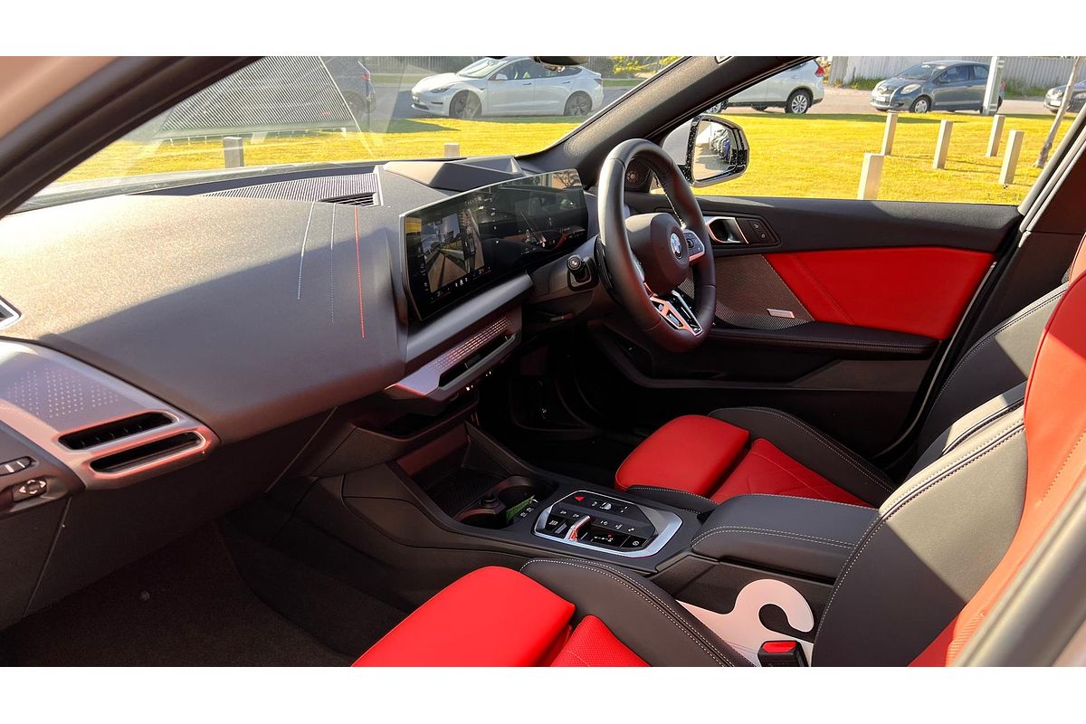 2025 BMW 1 Series 118 M Sport F70
