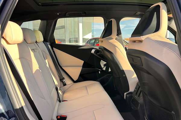 2025 BMW X3 20 xDrive G45