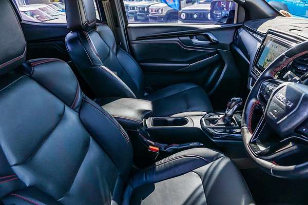 2022 Isuzu D-MAX X-TERRAIN 4X4