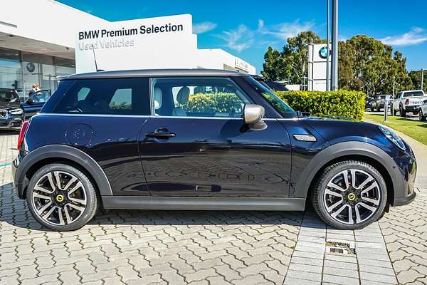 2022 MINI Hatch Cooper SE Classic F56 LCI-2