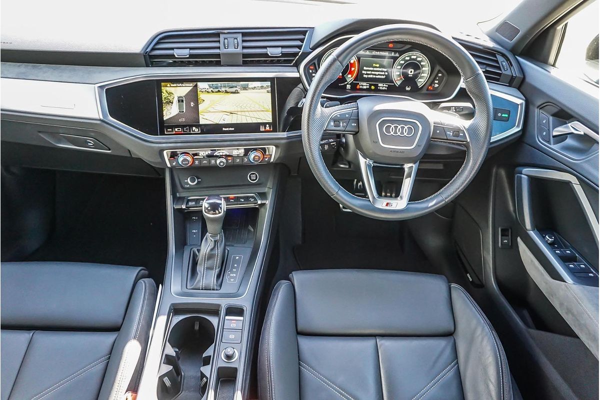 2022 Audi Q3 40 TFSI S line F3
