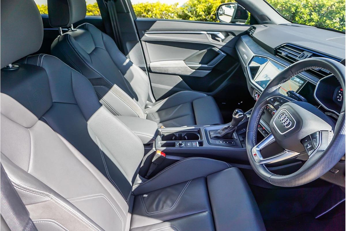2022 Audi Q3 40 TFSI S line F3
