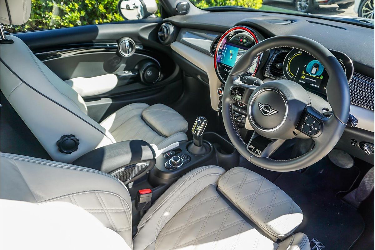2022 MINI Hatch Cooper SE Classic F56 LCI-2