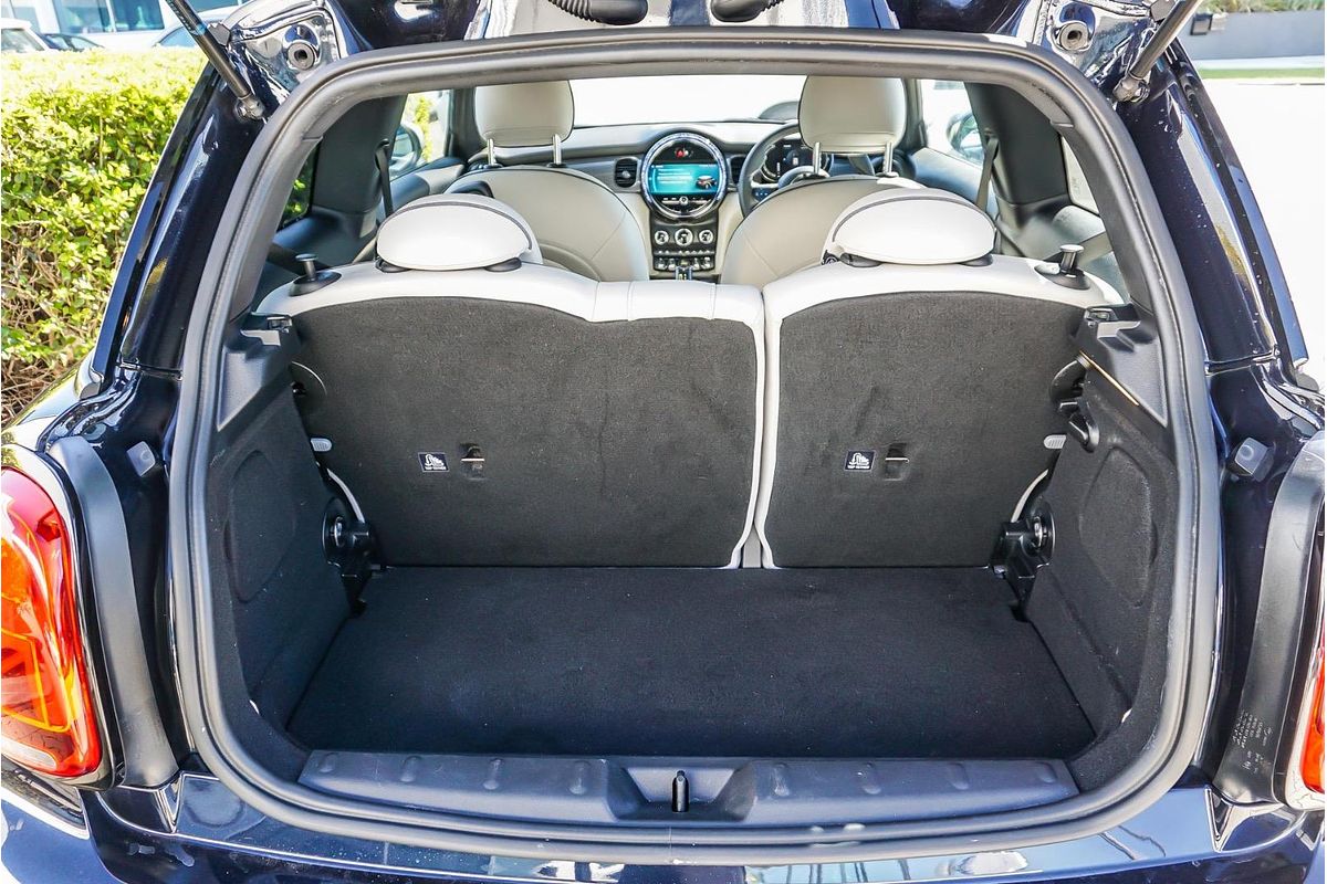 2022 MINI Hatch Cooper SE Classic F56 LCI-2