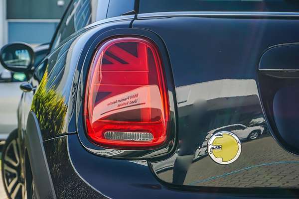 2022 MINI Hatch Cooper SE Classic F56 LCI-2