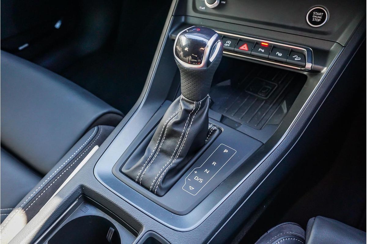 2022 Audi Q3 40 TFSI S line F3