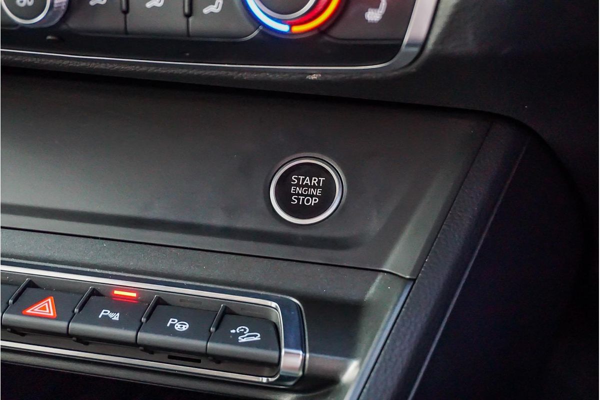 2022 Audi Q3 40 TFSI S line F3