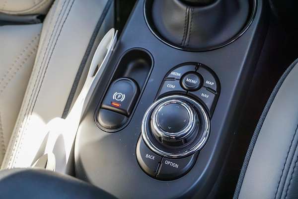 2022 MINI Hatch Cooper SE Classic F56 LCI-2