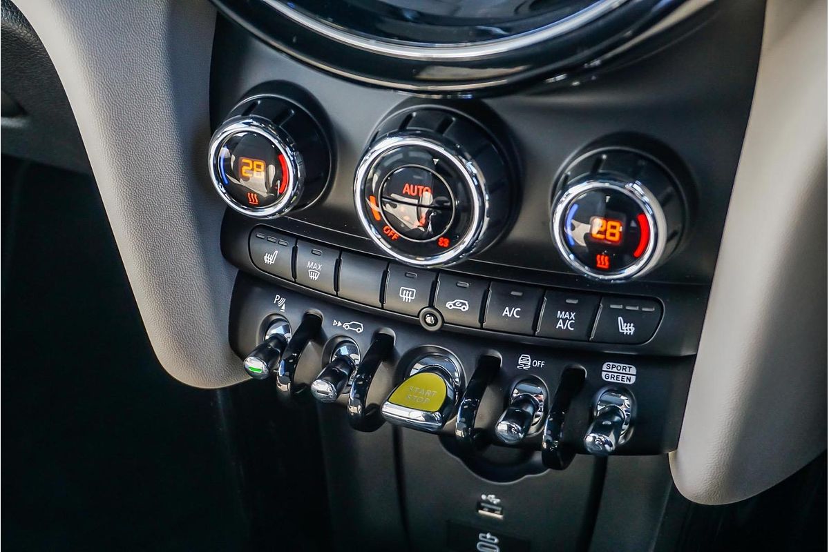 2022 MINI Hatch Cooper SE Classic F56 LCI-2