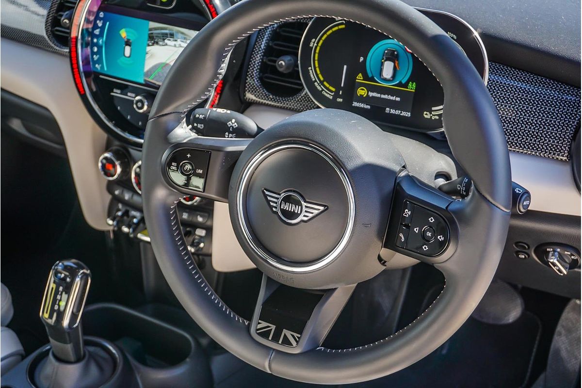 2022 MINI Hatch Cooper SE Classic F56 LCI-2